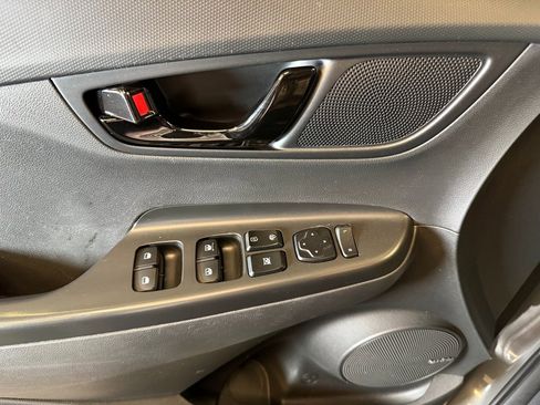 Used 2021 Hyundai Kona Night image 19