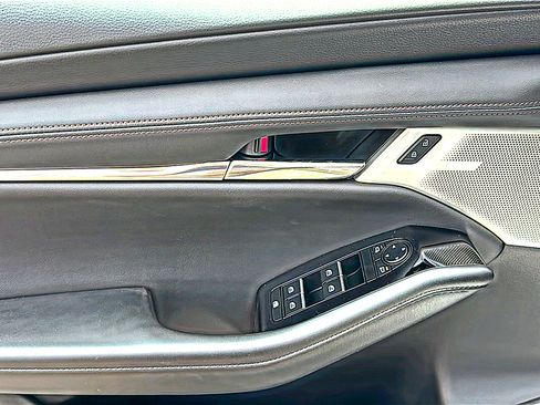 New 2026 MAZDA MAZDA3 2.5 S Hatchback w/ Premium Pkg FWD image 14