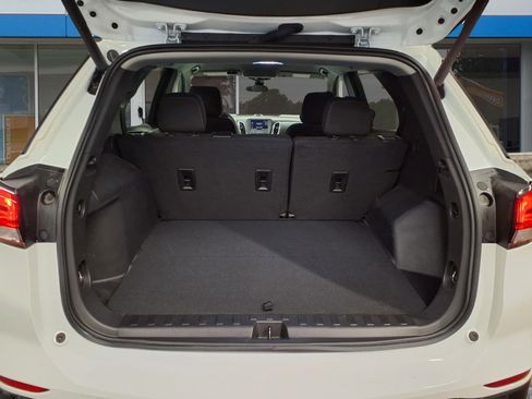 Certified 2024 Chevrolet Equinox LT w/ LPO, Floor Liner Package FWD image 5