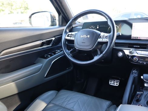 Used 2024 Kia Telluride SX Prestige X-Pro AWD/4WD image 12