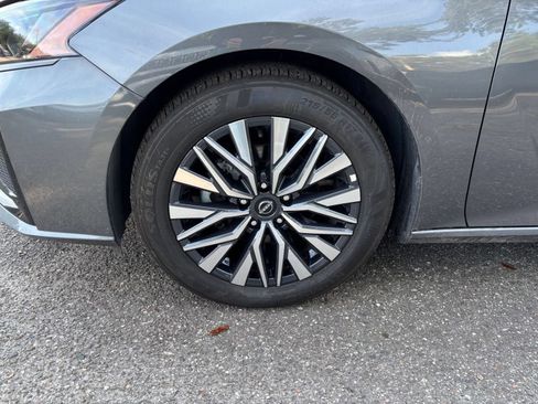 Used 2026 Nissan Altima 2.5 SV FWD image 30