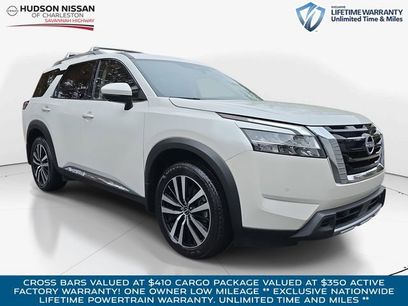 Used 2024 Nissan Pathfinder Platinum w/ Cargo Package