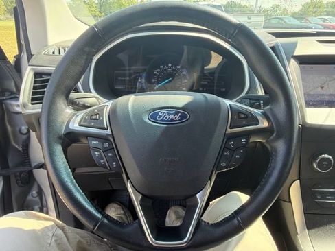 Used 2020 Ford Edge SEL FWD image 41