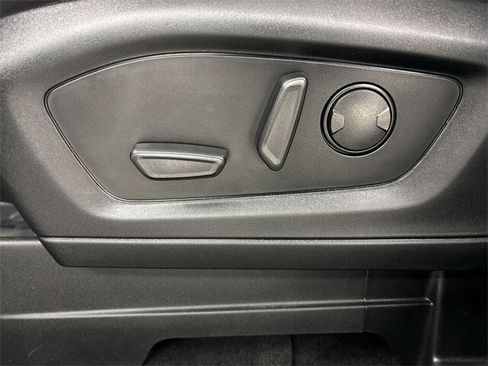 Certified 2023 Ford Explorer XLT w/ Equipment Group 202A image 4