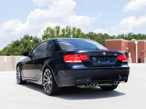 Used 2010 BMW M3 Convertible RWD image 15