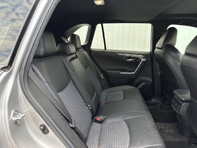 Used 2022 Toyota RAV4 XSE AWD/4WD image 33