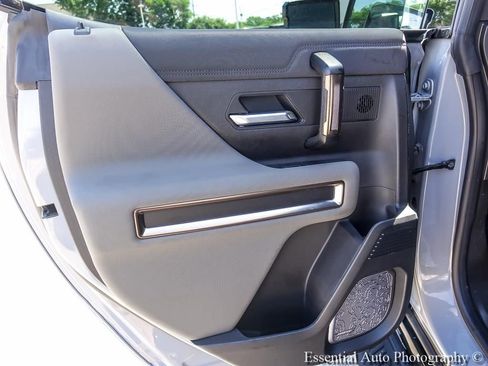 Used 2025 GMC Hummer EV 2X AWD/4WD image 25