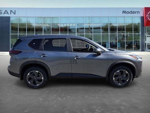 New 2026 Nissan Rogue SV image 4