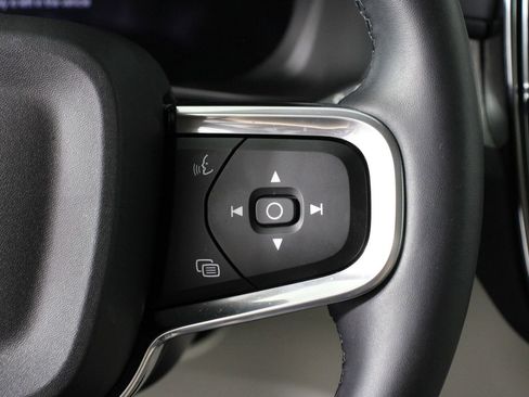 Certified 2026 Volvo XC40 B5 Plus AWD/4WD image 11