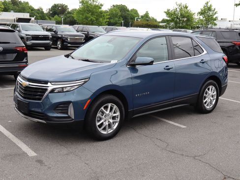 Used 2024 Chevrolet Equinox LT FWD image 5