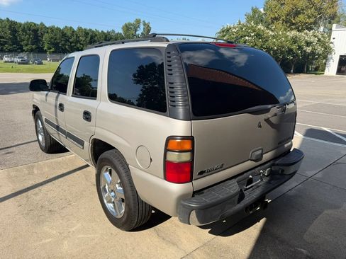 Used 2004 Chevrolet Tahoe LS RWD image 8