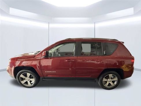 Used 2016 Jeep Compass High Altitude FWD image 4
