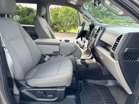 Used 2018 Ford F150 XLT w/ Equipment Group 302A Luxury AWD/4WD image 27