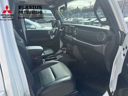 Used 2023 Jeep Wrangler Unlimited Sahara w/ Cold Weather Group image 47