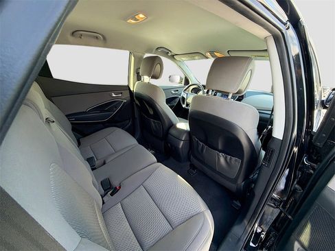 Used 2017 Hyundai Santa Fe Sport image 33