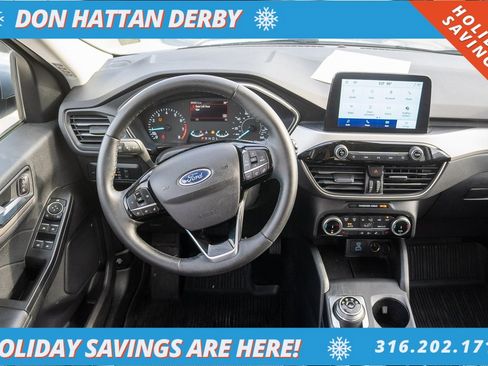 Used 2022 Ford Escape SEL image 5