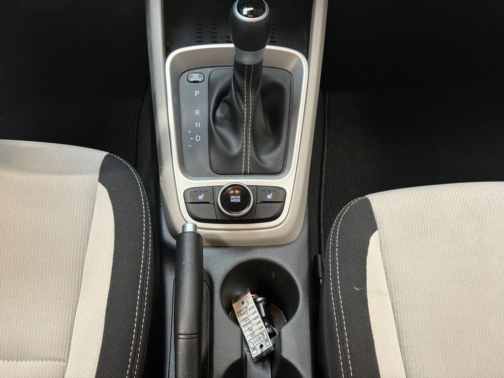 Certified 2026 Hyundai Venue SEL FWD image 17