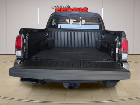 Used 2023 Toyota Tacoma TRD Off-Road AWD/4WD image 9