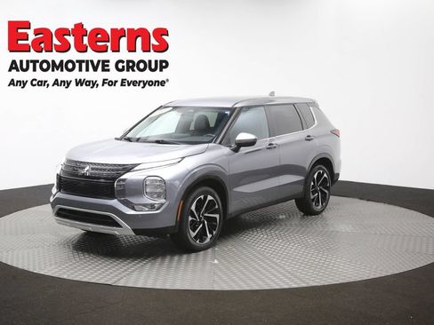 Used 2024 Mitsubishi Outlander SE FWD image 54