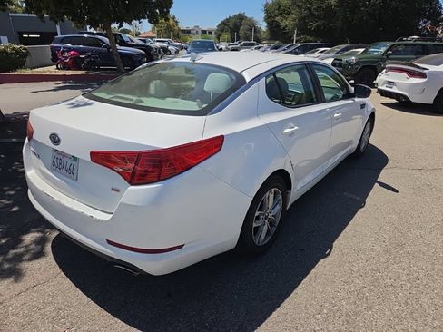 Used 2011 Kia Optima LX FWD image 5