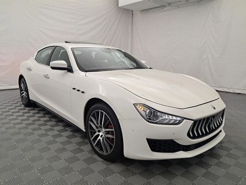 Used 2019 Maserati Ghibli S Q4 image 2
