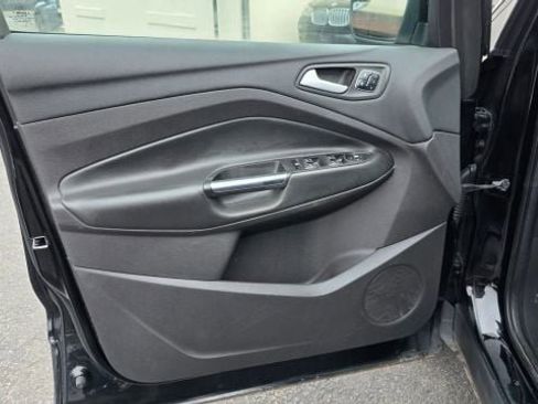 Used 2016 Ford Escape Titanium image 11