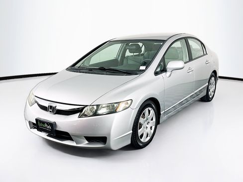Used 2010 Honda Civic LX image 3
