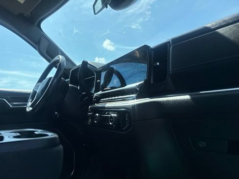 Used 2023 Chevrolet Silverado 1500 LT AWD/4WD image 24