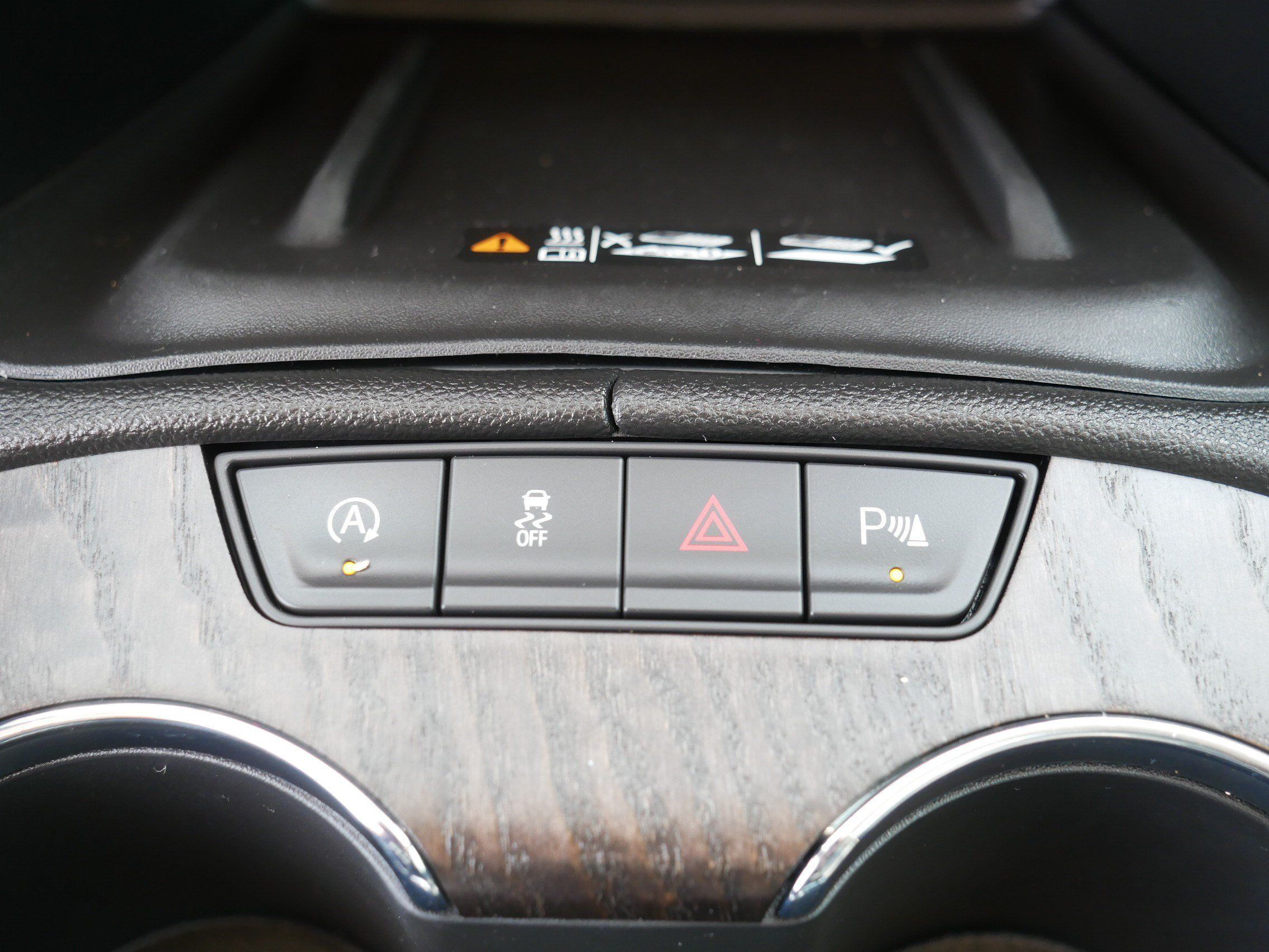 Used 2022 GMC Acadia Denali w/ Trailering Package AWD/4WD image 32