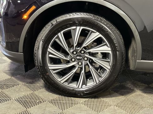 Used 2025 Lincoln Aviator AWD image 13
