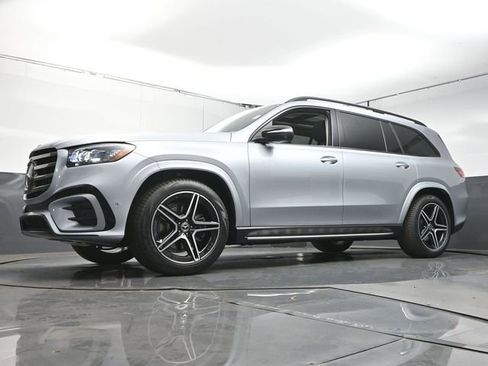 Used 2026 Mercedes-Benz GLS 450 4MATIC image 37