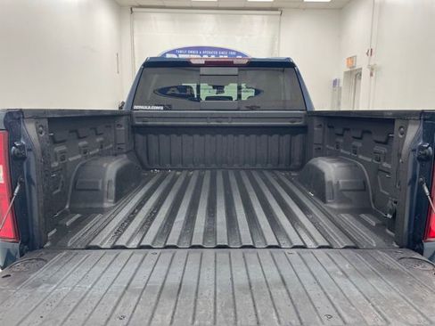 Used 2022 Chevrolet Silverado 1500 RST w/ Convenience Package II image 13