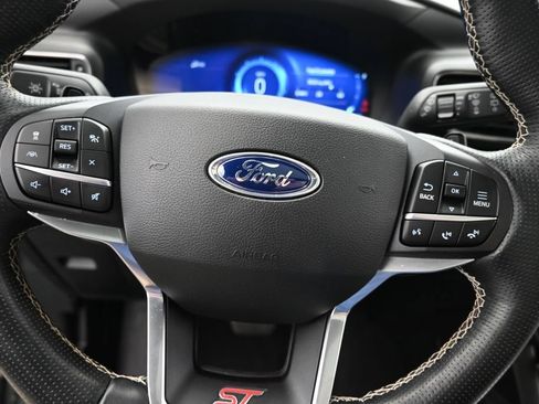 Used 2020 Ford Explorer ST w/ ST High-Performance Pack AWD/4WD image 16