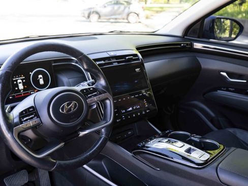 Used 2022 Hyundai Tucson Limited w/ Cargo Package image 16