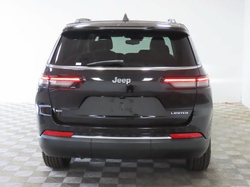 Used 2022 Jeep Grand Cherokee L Limited RWD image 4