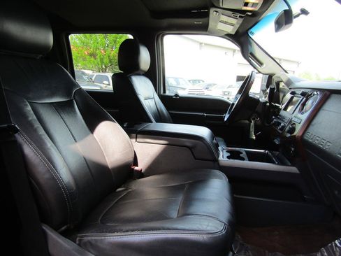 Used 2012 Ford F250 Lariat w/ Lariat Ultimate Pkg AWD/4WD image 12