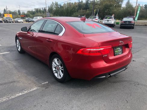 Used 2018 Jaguar XE Premium image 6