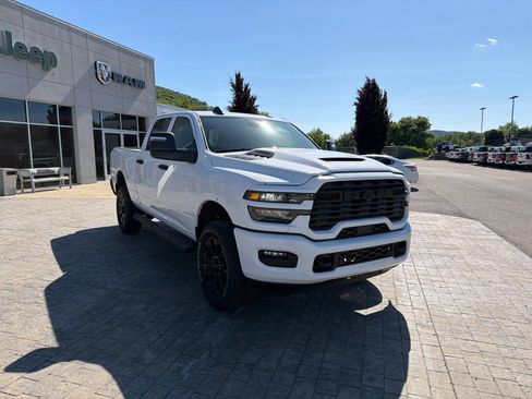 New 2026 RAM 2500 Tradesman AWD/4WD image 2