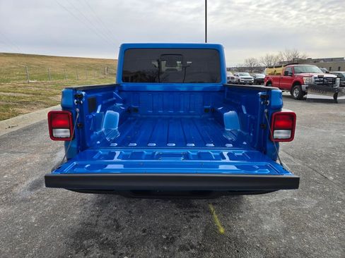 New 2026 Jeep Gladiator Sport image 28