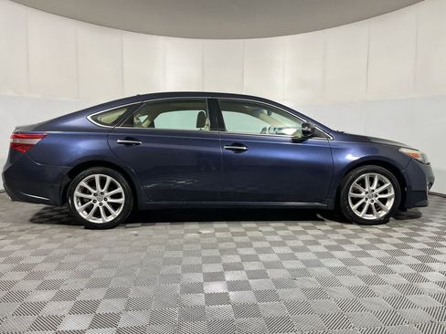 Used 2015 Toyota Avalon Limited FWD image 9
