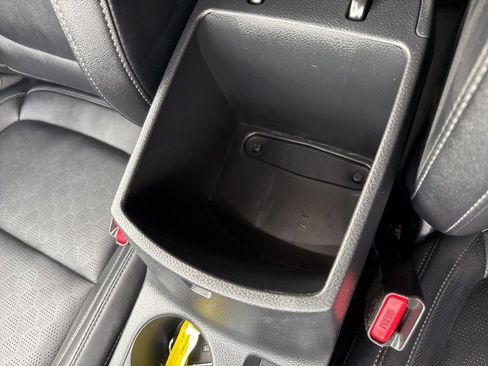 Used 2022 Kia Seltos SX w/ Sunroof Package image 37