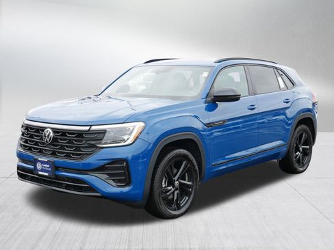 Certified 2025 Volkswagen Atlas Cross Sport SEL R-Line image 3