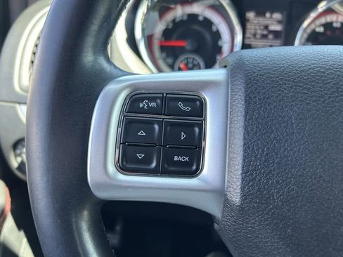 Used 2018 Dodge Grand Caravan GT FWD image 17