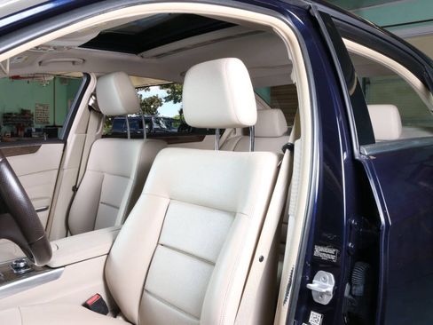 Used 2016 Mercedes-Benz E 350 Sedan image 39