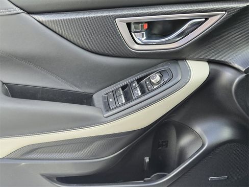 Used 2023 Subaru Forester Limited image 28