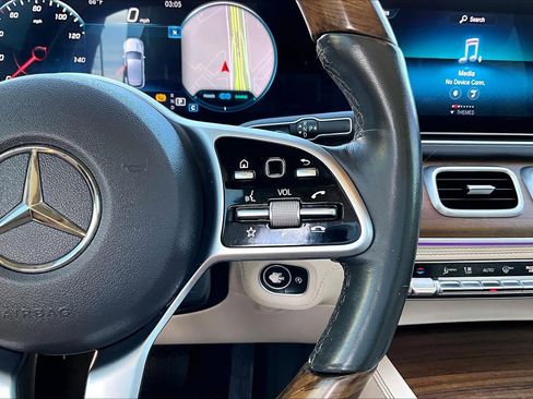 Used 2020 Mercedes-Benz GLE 450 4MATIC image 24