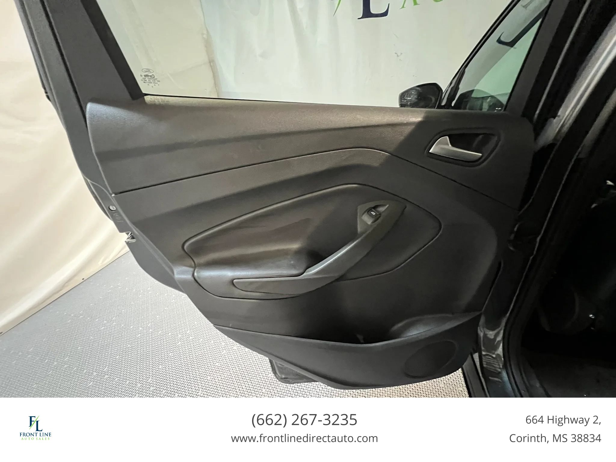 Used 2018 Ford Escape SE FWD image 15