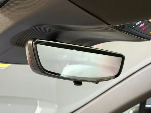 New 2026 Cadillac Vistiq Luxury image 22