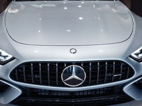 New 2025 Mercedes-Benz SL 63 AMG 4MATIC image 8