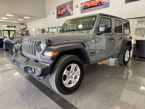 Used 2021 Jeep Wrangler Unlimited Sport image 4